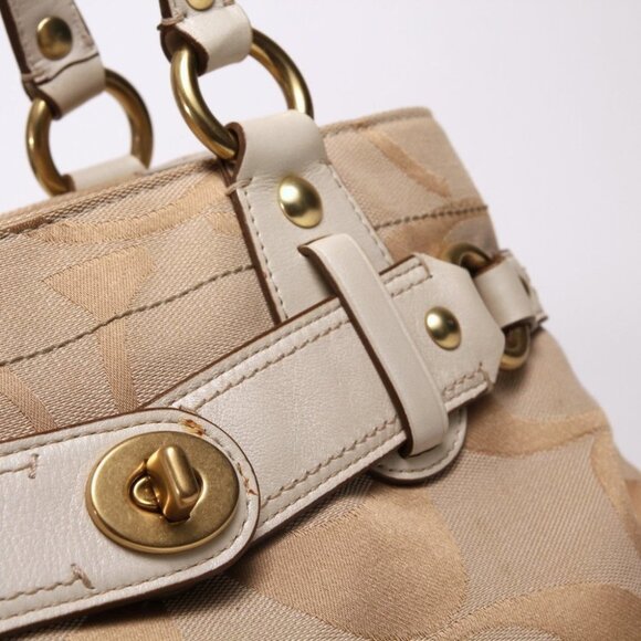 Coach Signature Sateen Carly Carryall - Picture 12 of 16